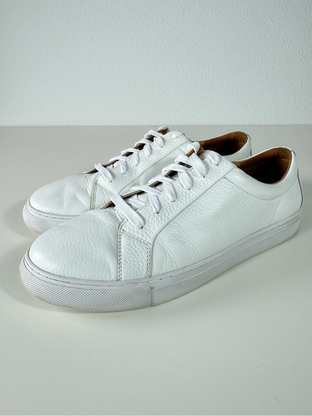 Vince Camuto Mills Leather Sneaker Men’s Size 13 White Pebbled Leather